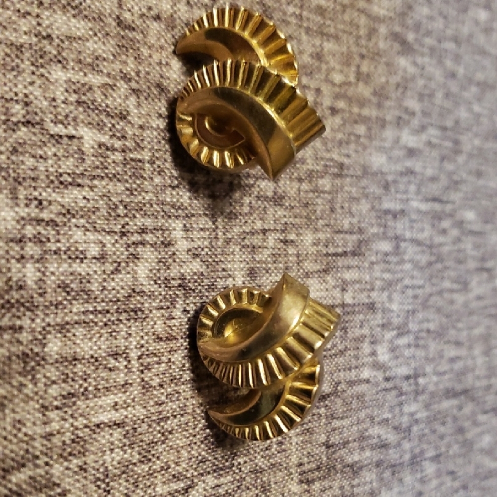 Coro Gold Tone Vintage Earrings